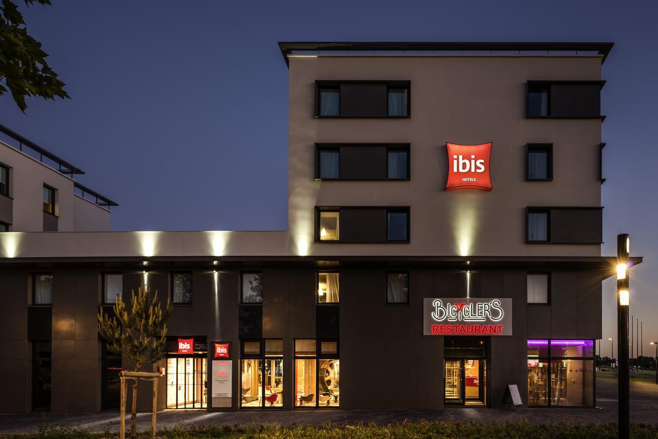 Ibis Saint Quentin En Yvelines - Velodrome Hotel Montigny-le-Bretonneux Exterior foto